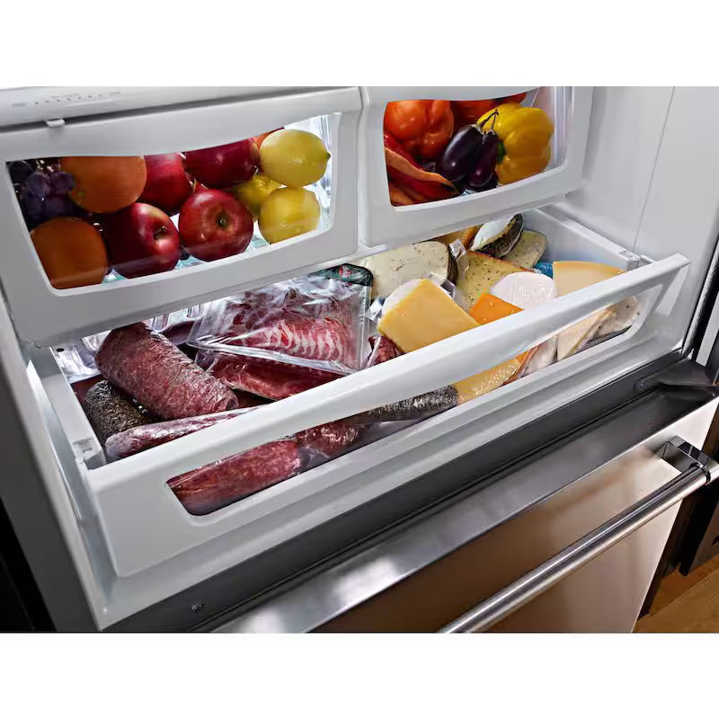 Bottom Freezer Refrigerator in Stainless Steel Y8577