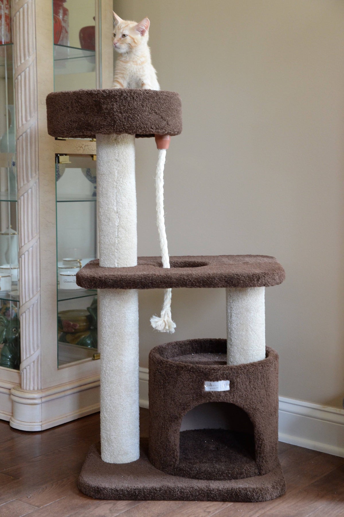 Carpeted Cat Tree D1395