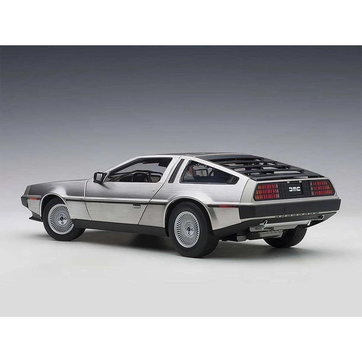 Satin Silver 1/18 Model Car S7156
