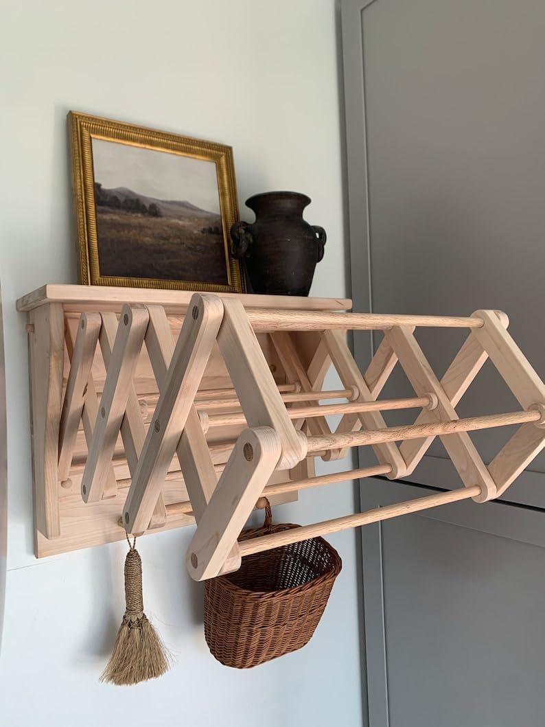 21” x 16” Collapsable Wooden Wall Mounted Drying Rack with Peg Hooks G846