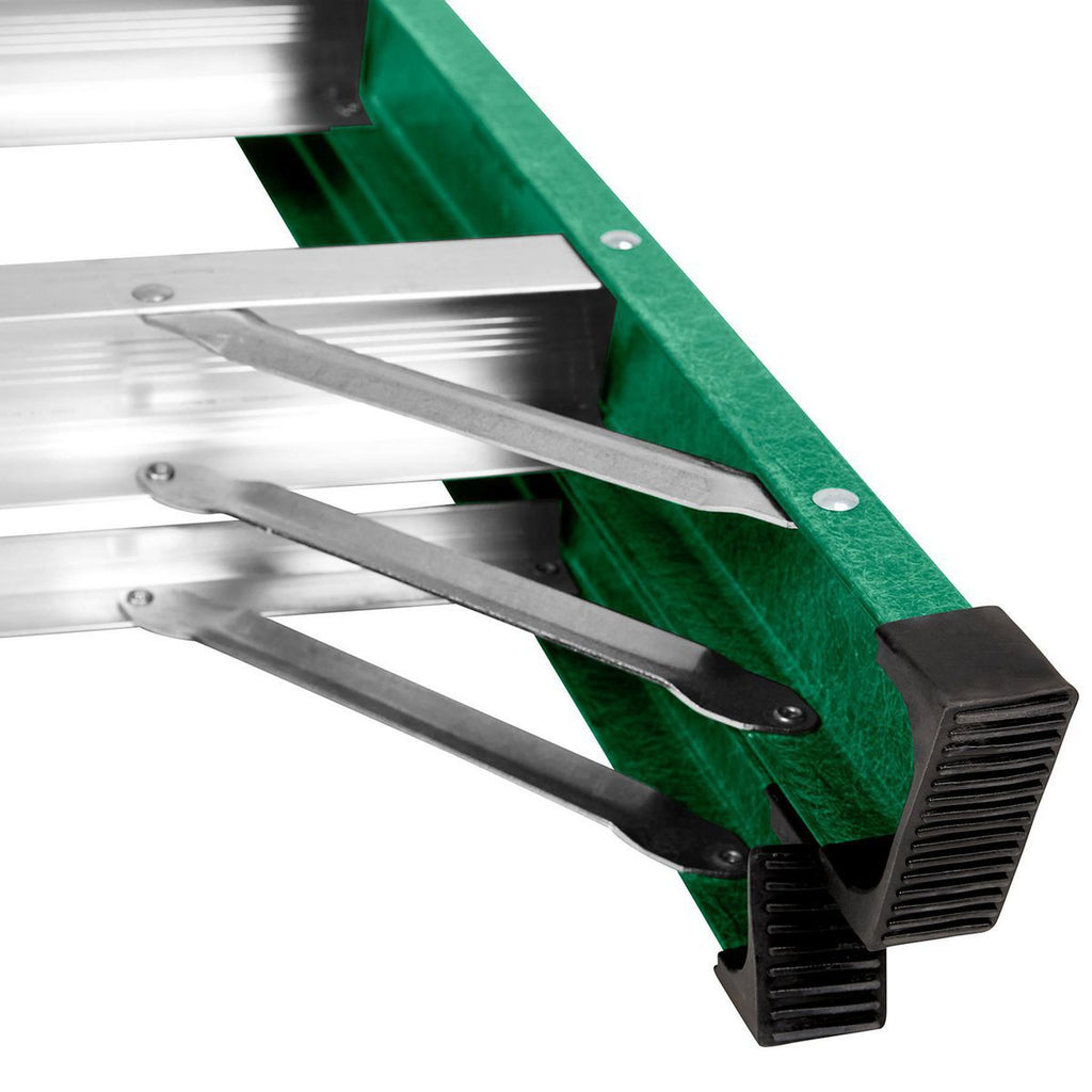 6 ft. Fiberglass Stepladder O311
