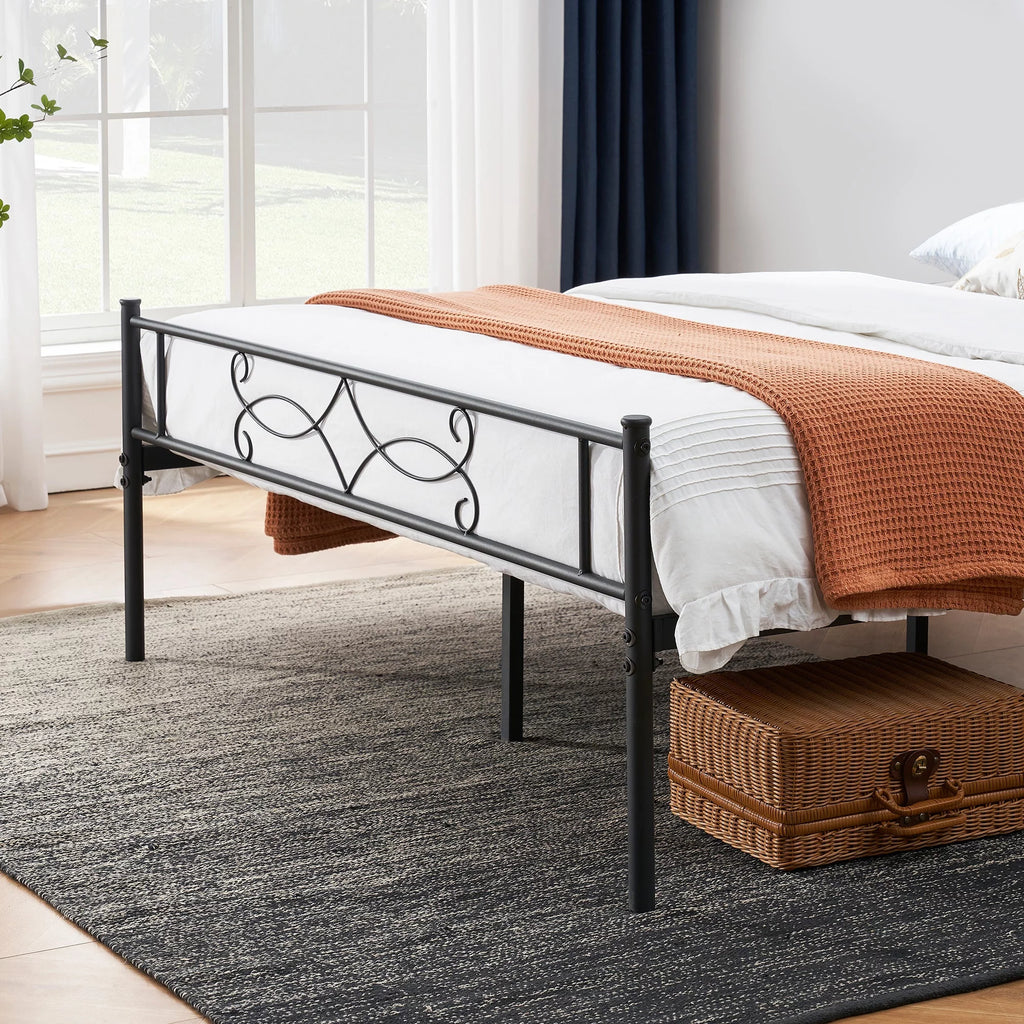 3-piece Full Size Bed Frame and Nightstands Z209