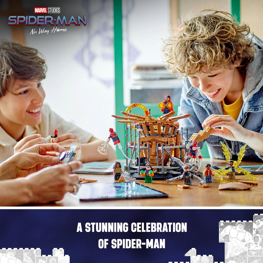 Building Toy Set with 3 Versions of Spider-Man P993