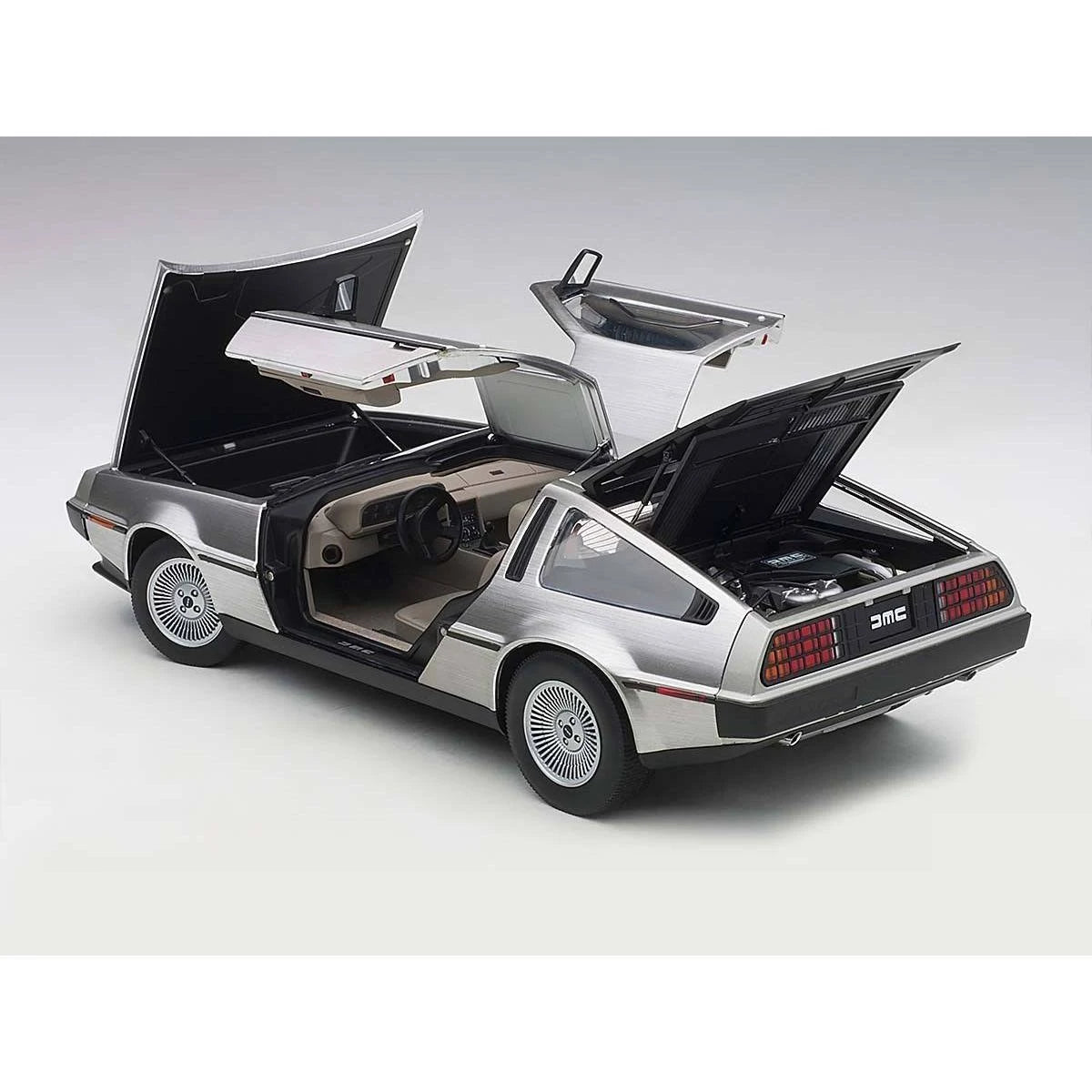 Satin Silver 1/18 Model Car S7156