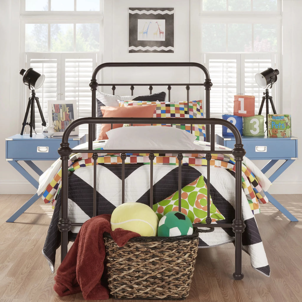 Queen Metal Bed B784