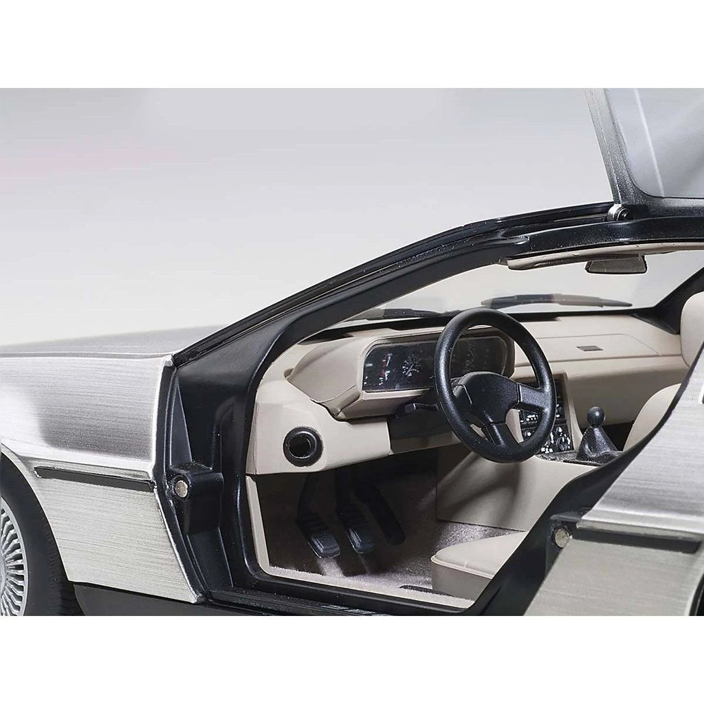 Satin Silver 1/18 Model Car S7156