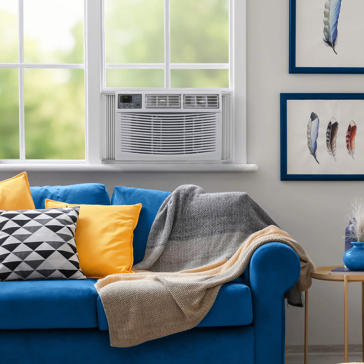 8,000 BTU White Window Air Conditioner I577
