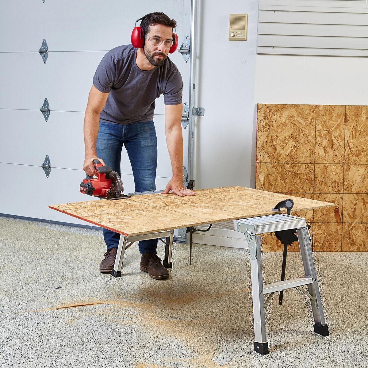 40 In. Lightweight Aluminum Work Platform R6700