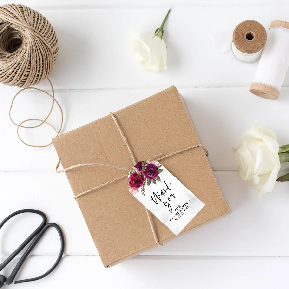 Burgundy Florals Cardstock Gift Tags with Bakers Twine 100-Pk D120206