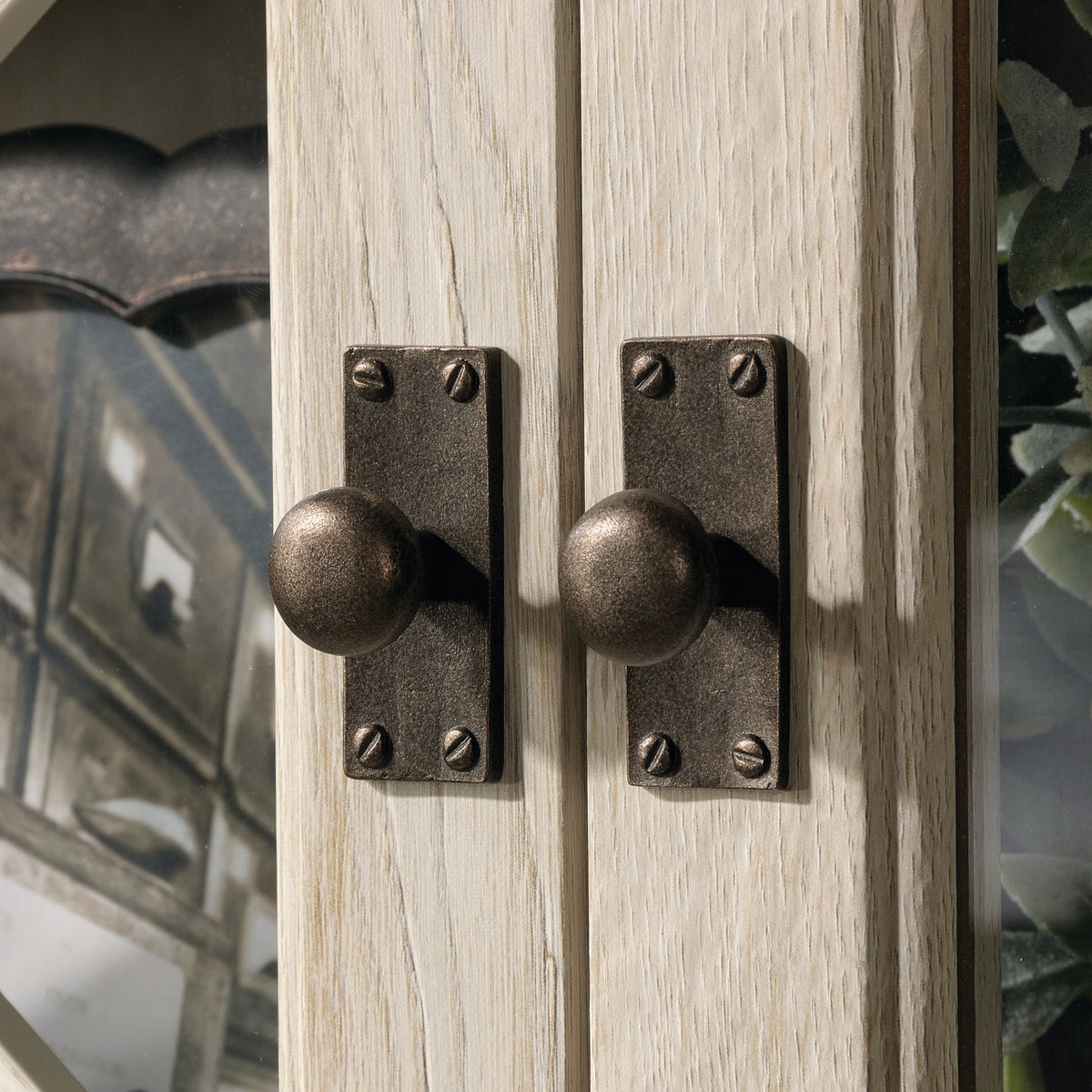 Hutch J311038