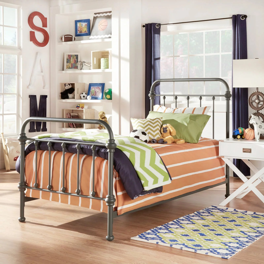Queen Metal Bed B784