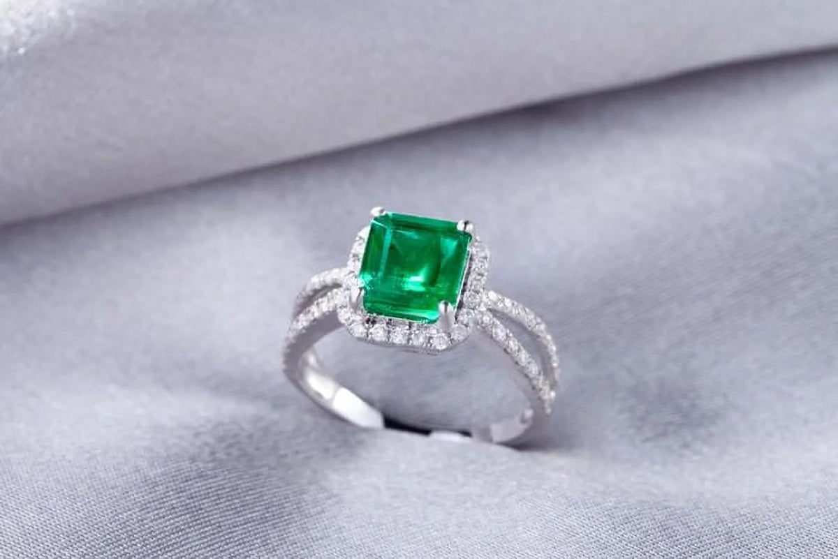 10k White Gold Princess Cut Emerald Engagement Ring M34741