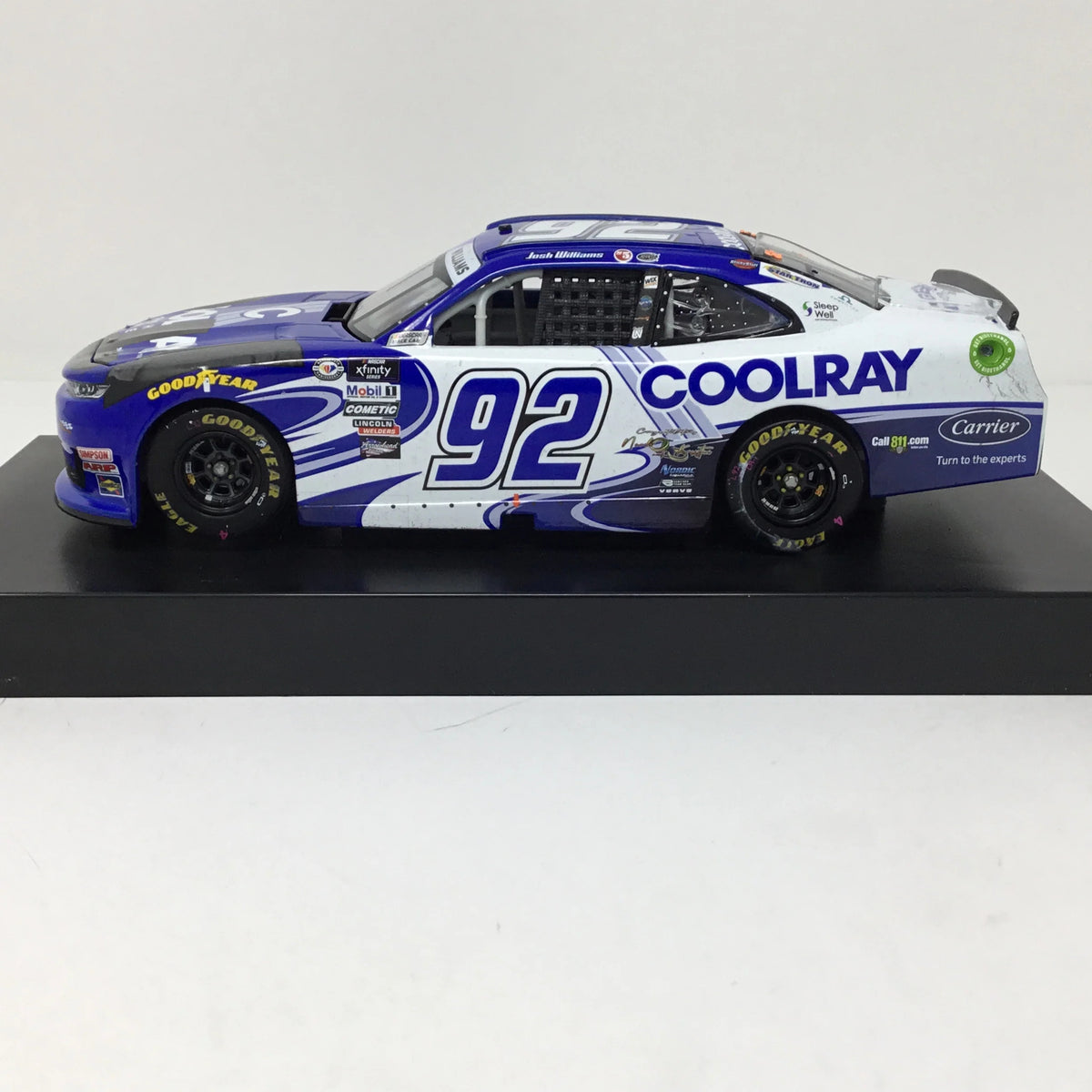 1:24 Diecast R157246