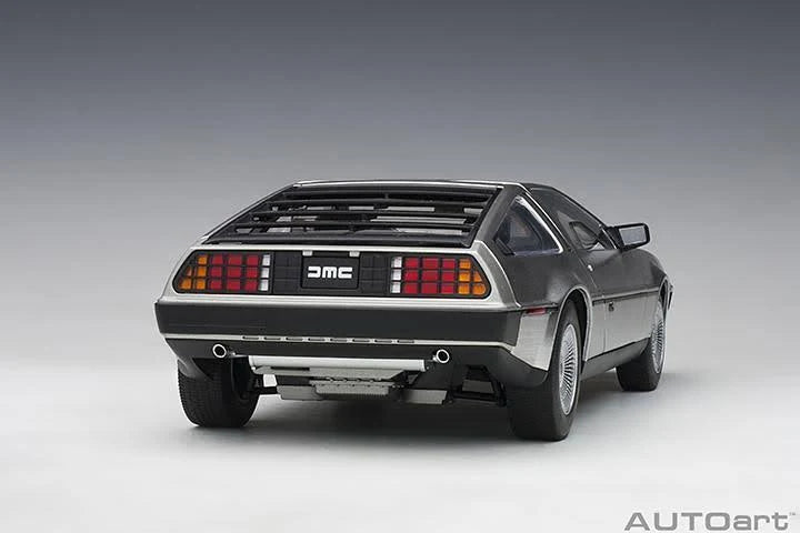 Satin Silver 1/18 Model Car S7156